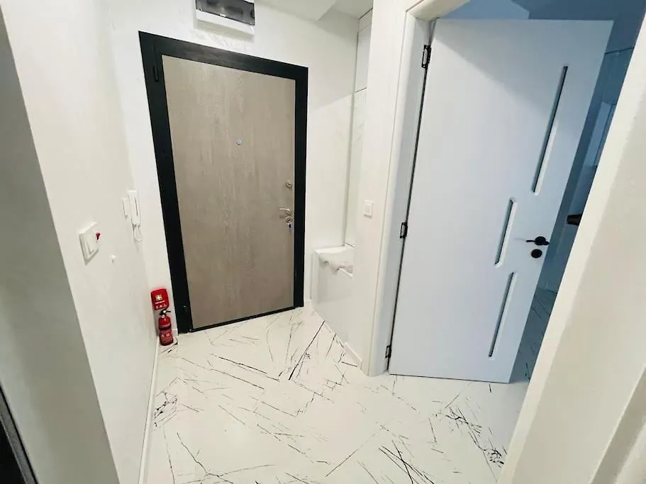Hidden Treasure Apartment Varna 0*,